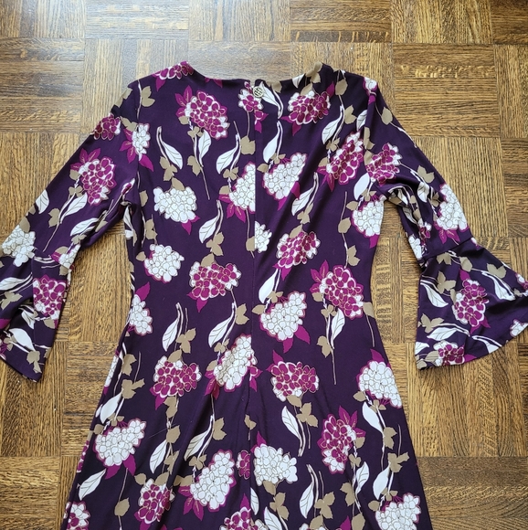 Tommy Hilfiger Bell-Sleeved Midi Dress - Picture 5 of 6